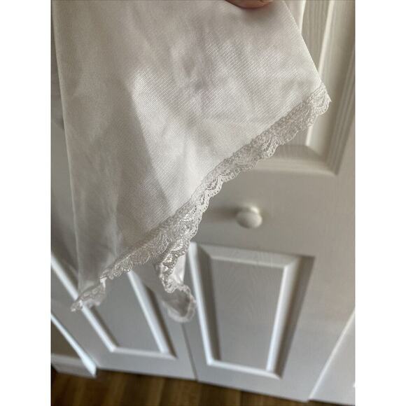 Vassarette Woman Comfortable Lingerie ivory White Full Lace Slip‎ New nightie - Picture 6 of 6